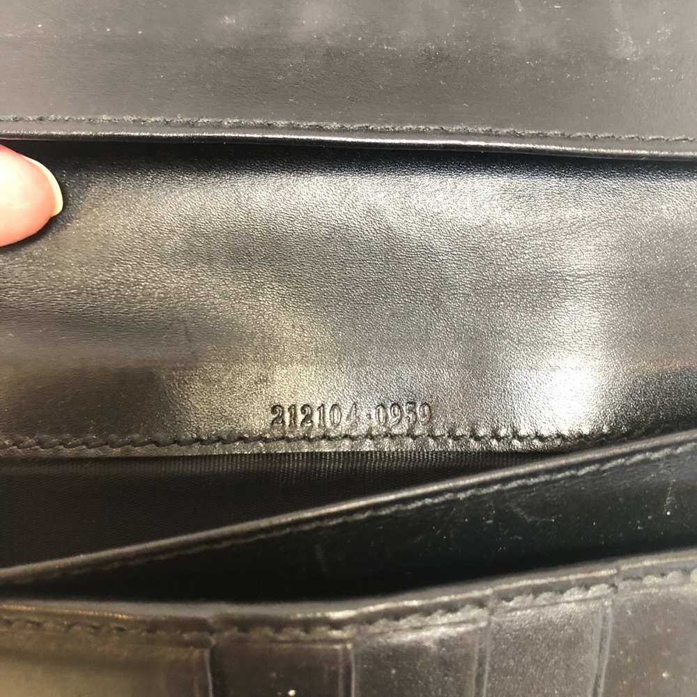 Gucci AUTHENTIC Black Leather Long Wallet EUC - Picture 8 of 16